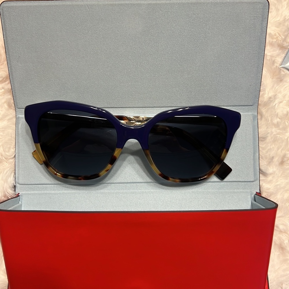 Fendi Cat Eye Sunglasses - Picture 3 of 4